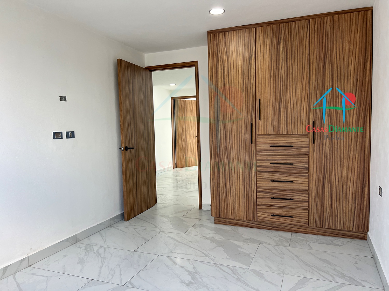 Parque Aguascalientes Casa Palma E - Recámara uno 3